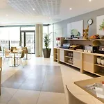 Adagio Access Les Docks 아파트호텔