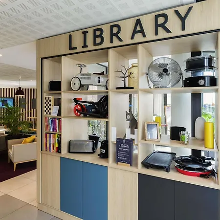 Adagio Access Les Docks 3*