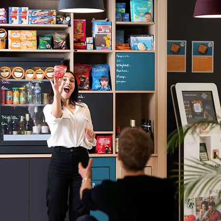 Adagio Access Les Docks 3*