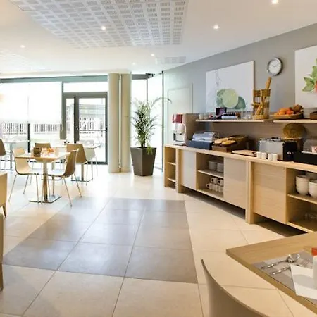 Adagio Access Les Docks Appart hôtel