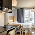 Adagio Access Les Docks Aparthotel 3*