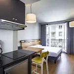 Aparthotel Adagio Access Les Docks 3*