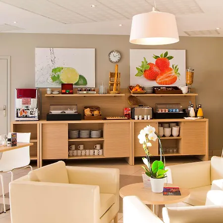 Adagio Access Les Docks Apartahotel 3*