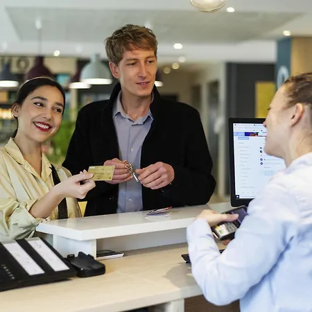 Aparthotel Adagio Access Les Docks 3*