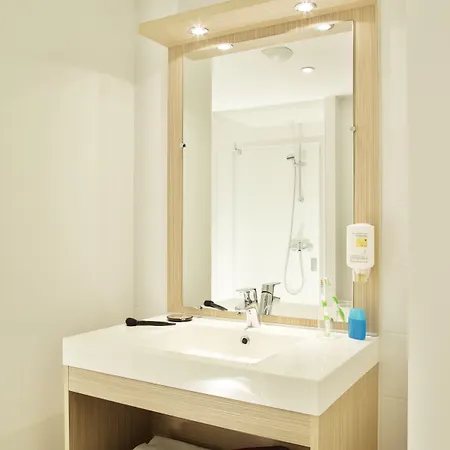 Aparthotel Adagio Access Les Docks 3*