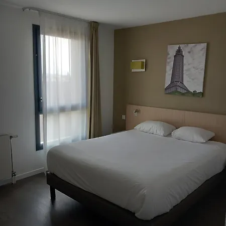 Aparthotel Adagio Access Les Docks 3*