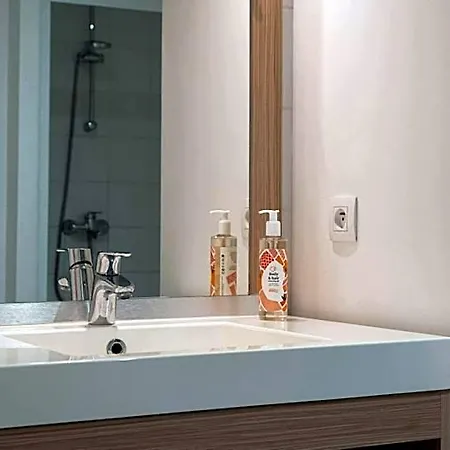 Apartmanhotel Adagio Access Les Docks 3*