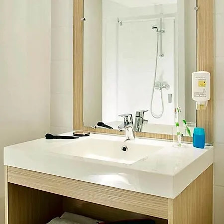 Adagio Access Les Docks Aparthotel