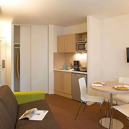 Adagio Access Les Docks Aparthotel
