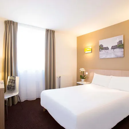 Adagio Access Les Docks Aparthotel