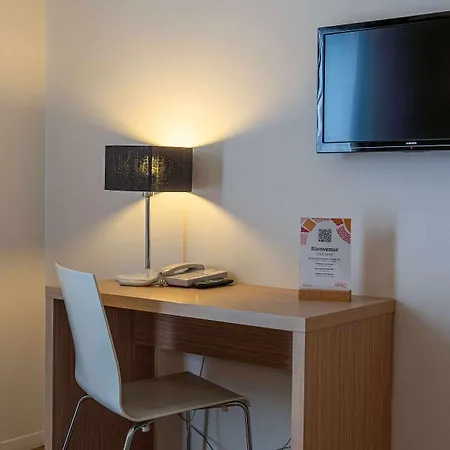 Aparthotel Adagio Access Les Docks 3*