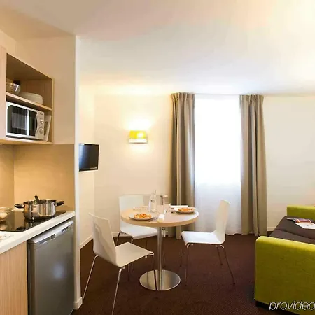 Adagio Access Les Docks 3*