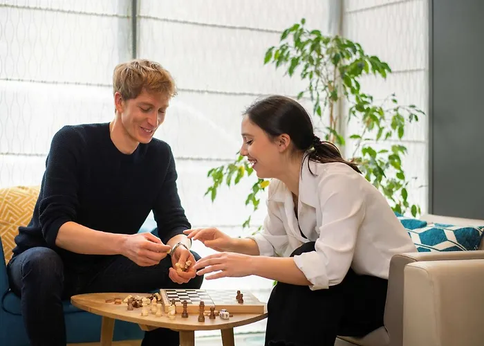 Adagio Access Les Docks 3*