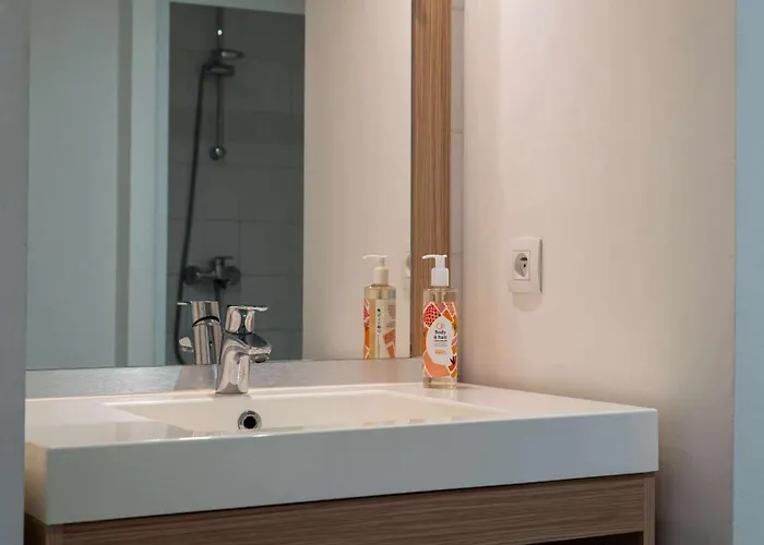 Adagio Access Les Docks