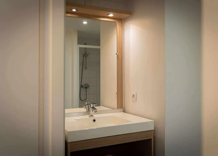 Adagio Access Les Docks Hotel apartamentowy 3*