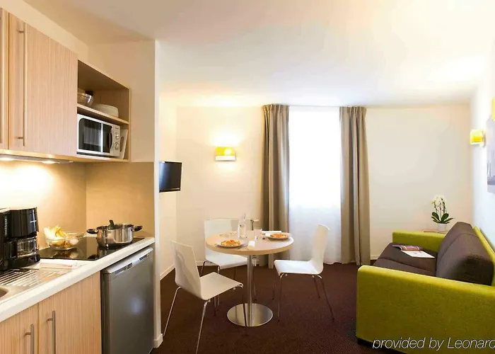 Adagio Access Les Docks 3*